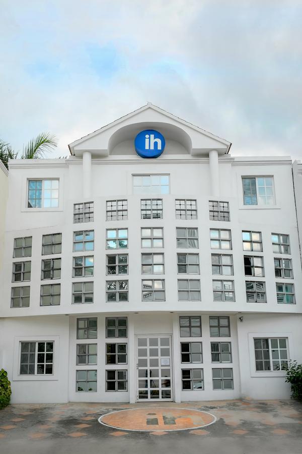 International House Hotel Плая дел Кармен Екстериор снимка