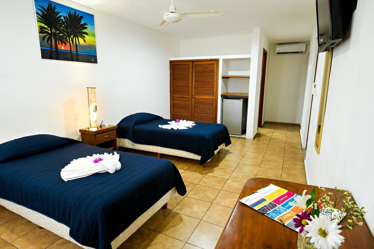 International House Hotel Плая дел Кармен Екстериор снимка
